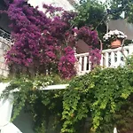 Hansal Apartman *
