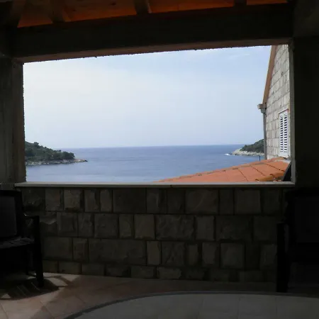 Hansal * Saplunara
